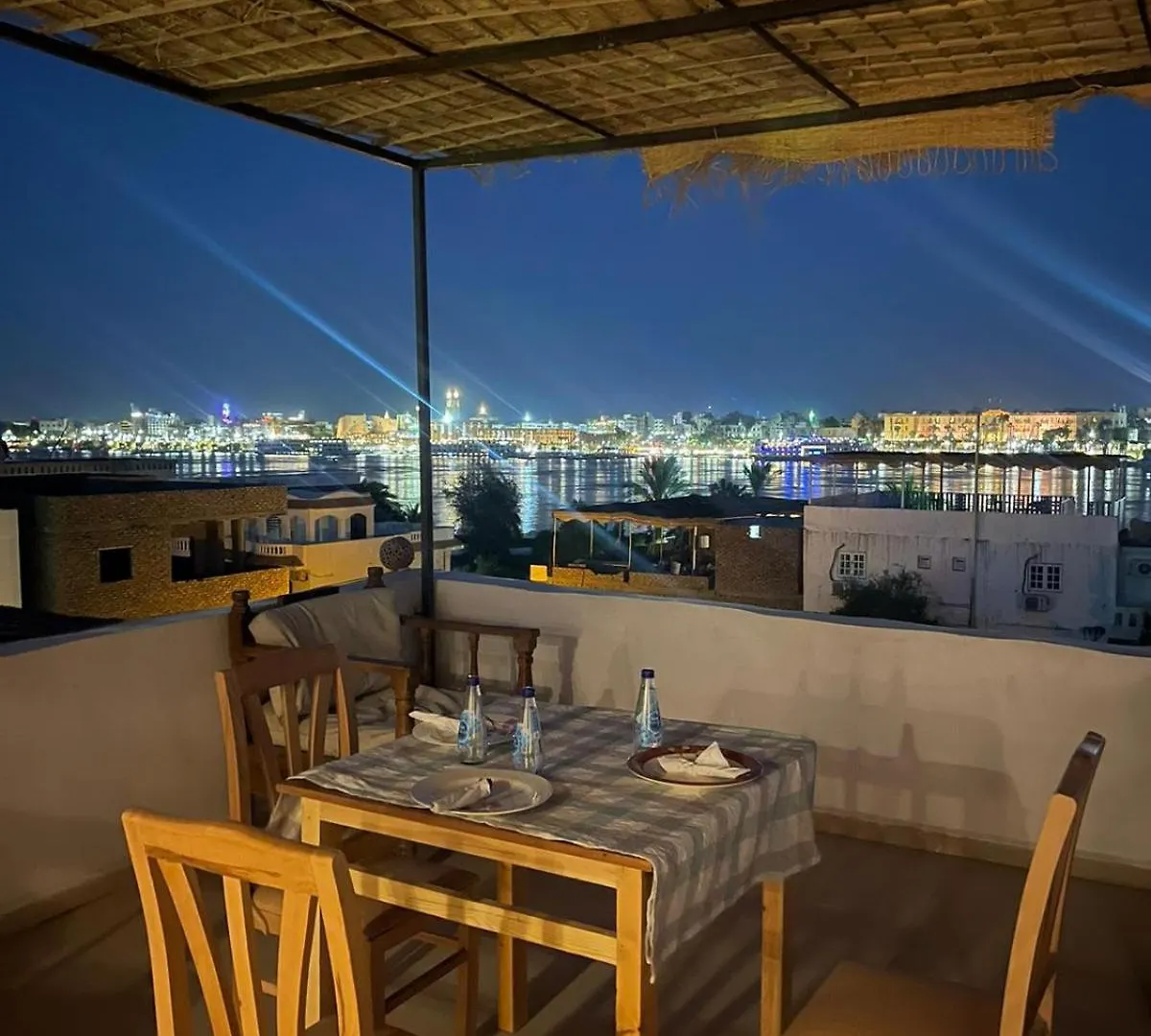Lägenhet Luxor Palm Villa