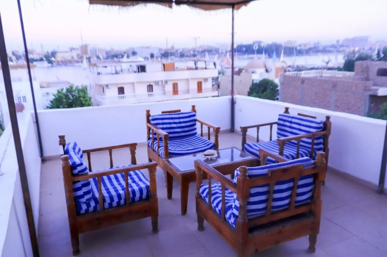 Luxor Palm Villa