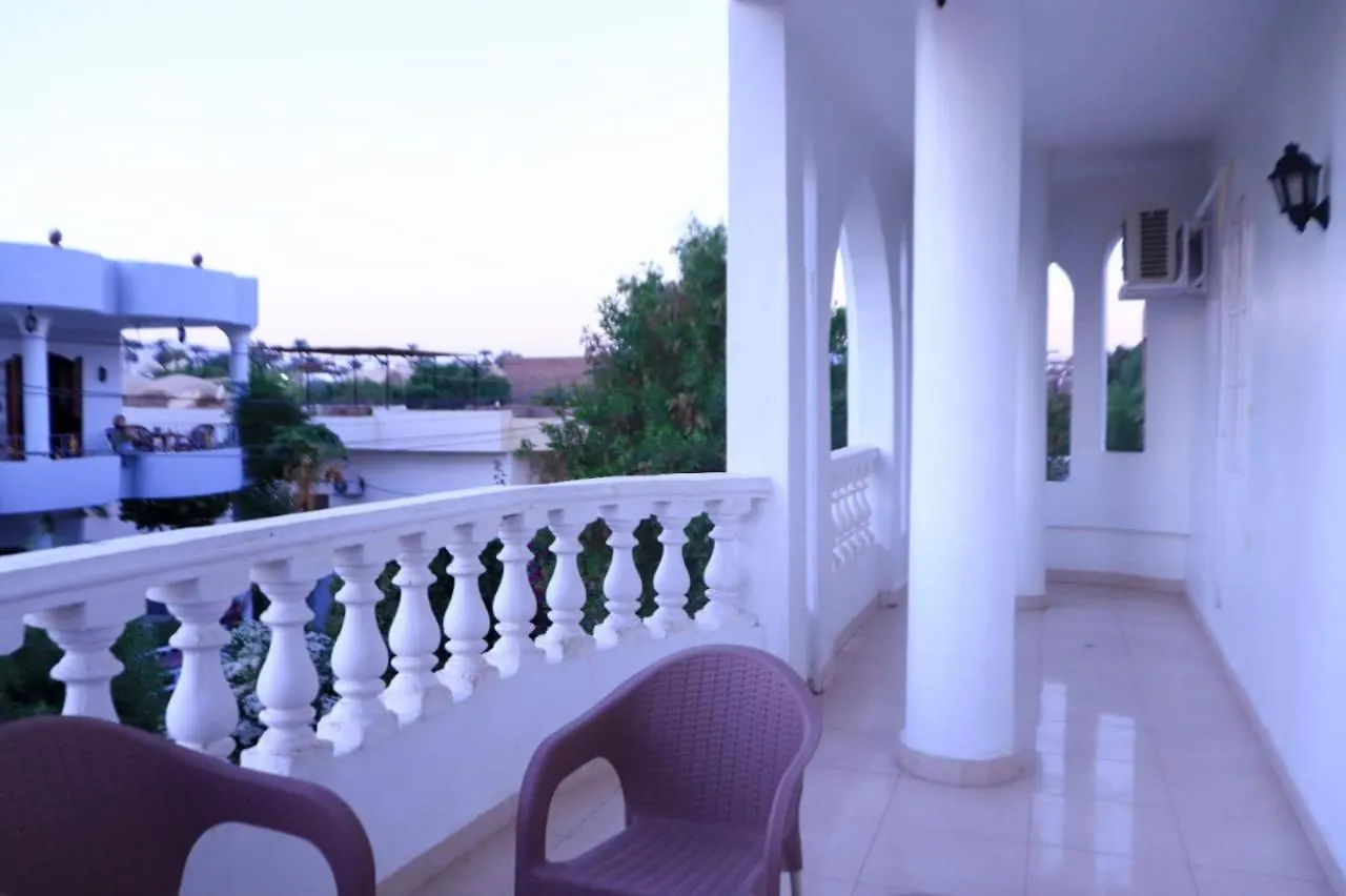 Luxor Palm Villa